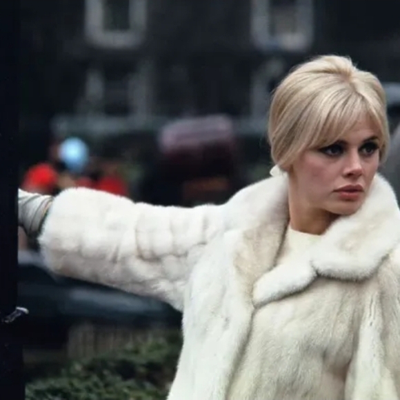 Vintage 70s White Cream 100% Rabbit Fur Coat Jacket - Picture 2 of 11